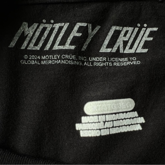 Mötley Crüe Vintage Dr. Feel Good Tee - Picture 4 of 5